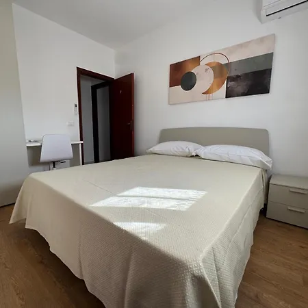 La Botte Hotel *